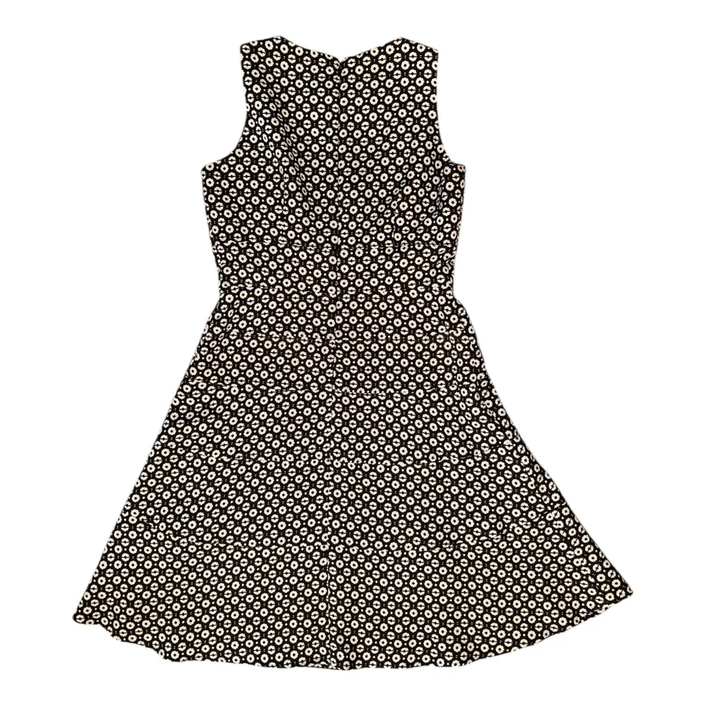 Anne Klein Women's Sleeveless Geometric Print Dress, Black and White Pattern, Si - Picture 3 of 4